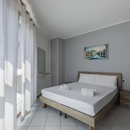 Lumina - Sunny Flat With Balcony *