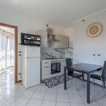 Lumina - Sunny Flat With Balcony * Côme