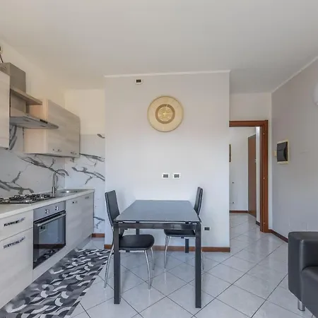 Appartamento Lumina - Sunny Flat With Balcony *