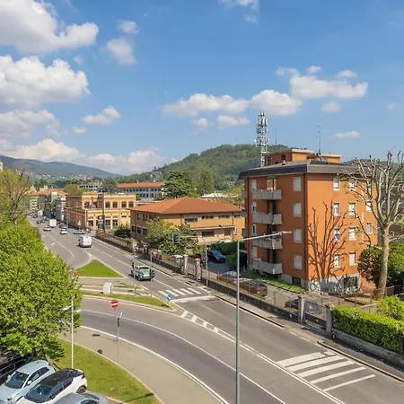 Appartamento Lumina - Sunny Flat With Balcony Côme