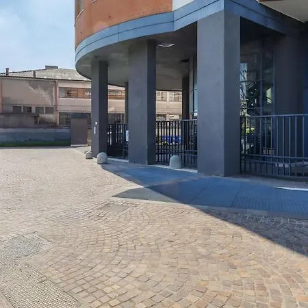 Lumina - Sunny Flat With Balcony Appartamento *